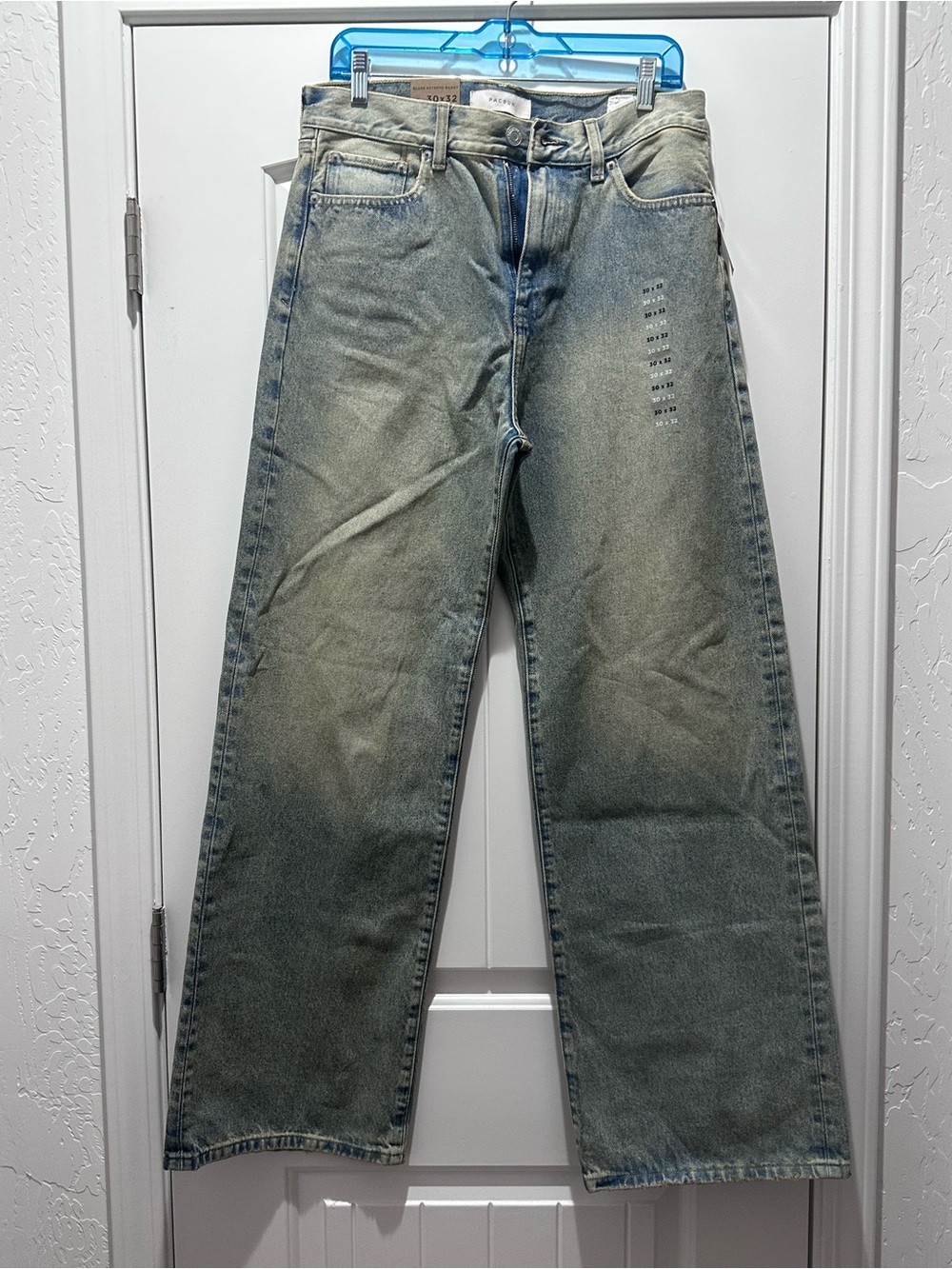 Pacsun Blake Extreme Baggy Jeans Medium Blue Light Wash